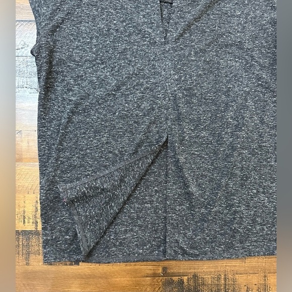 Abercrombie Small T-shirt Keyhole In Back With Slit Gray Heathered Fabric - Picture 4 of 7